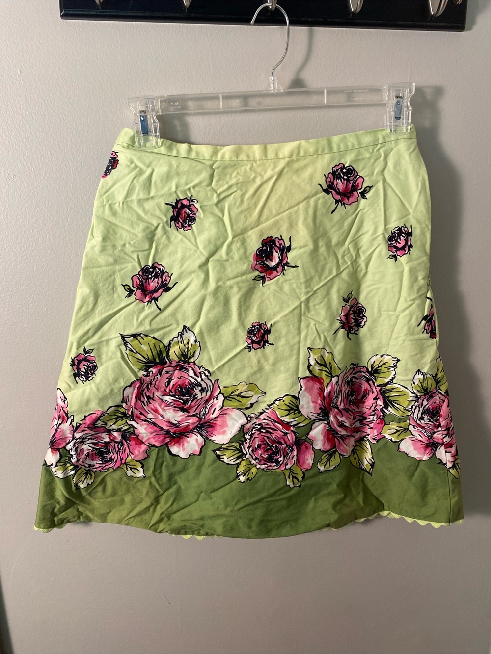 First Issue by Liz Clairbourne skirt excellent condition size 8
